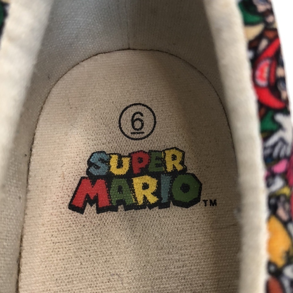 Super Mario Canvas Sneakers, Size 6 - Picture 5 of 6